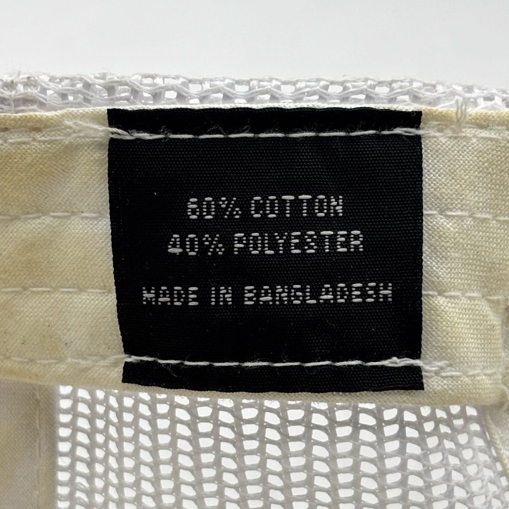 TravisMathew Trucker Hat White Mesh Snapback Golf Cap Established 2007 Logo - Picture 8 of 8